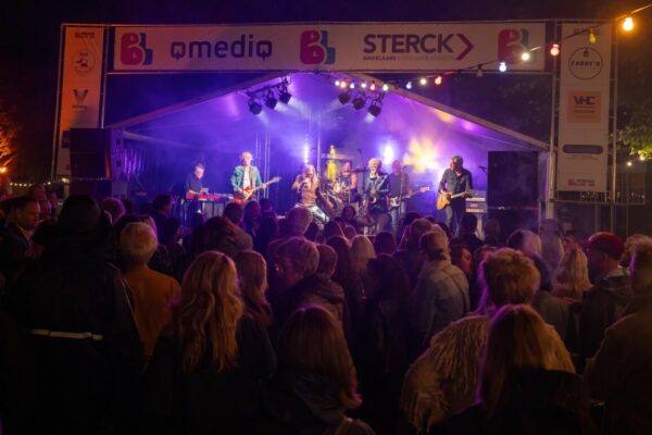 bergenlive-fotos-2023-crowd-vrijdagavond-038