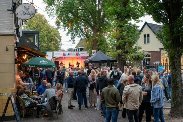 bergenlive-fotos-2023-crowd-vrijdagavond-041